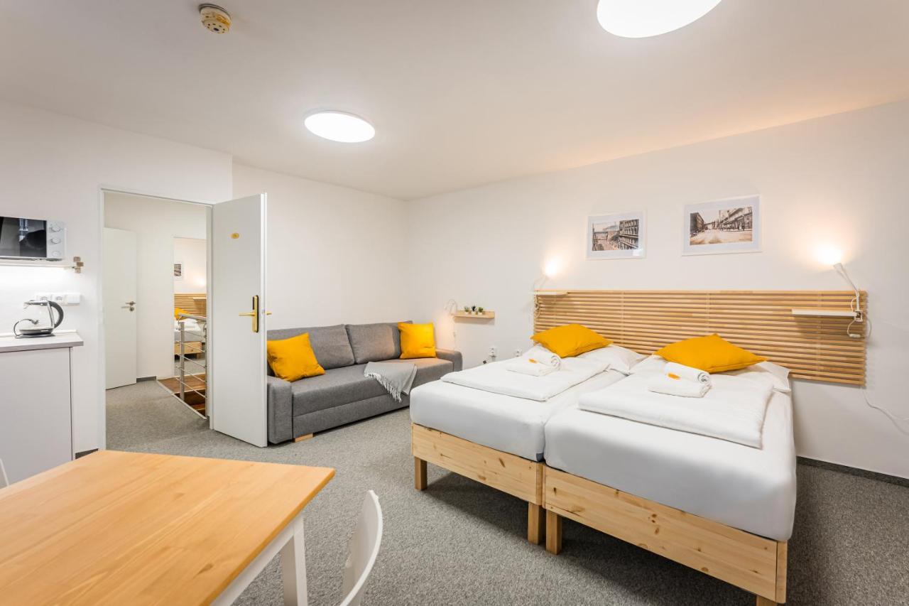 Self-service Ostas Hotel Prag
