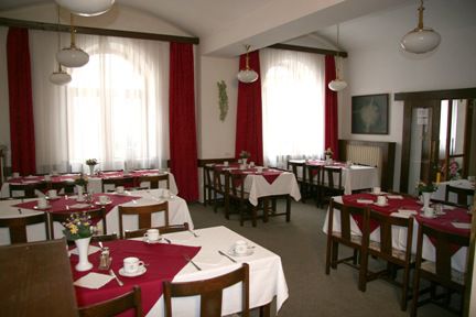 Self-service Ostas Hotel Prag